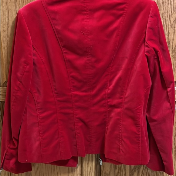 Jones New York red jacket. Size Large. Excellent condition. - Picture 3 of 3